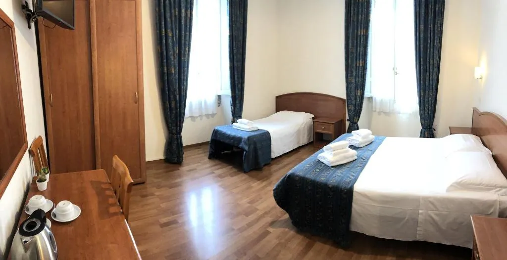 Room, Soggiorno Madrid, Florence