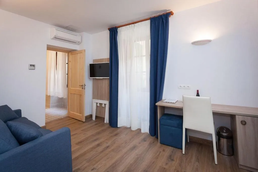 JUNIOR SUITE TWO BEDS Room, El Guia, Majorca