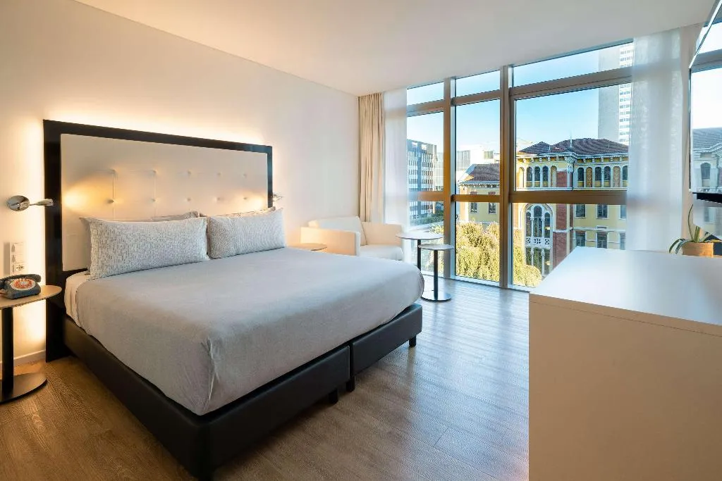 Room, Innside Milano Torre Galfa, Milan