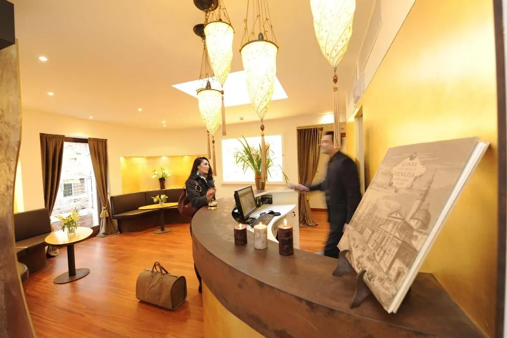 Lobby, Hotel Le Isole, Venice