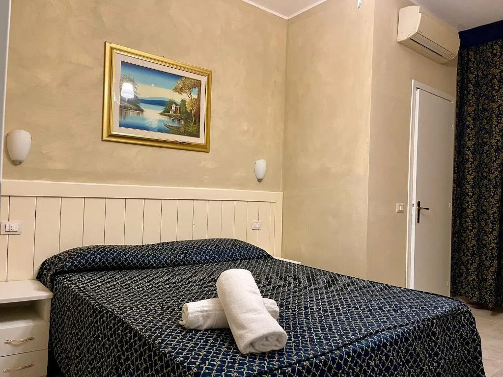 SINGLE STANDARD Room, Hotel Aurelia, Milan