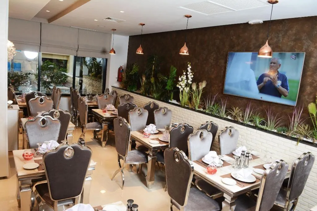 Restaurant, Marigold, Tunisia