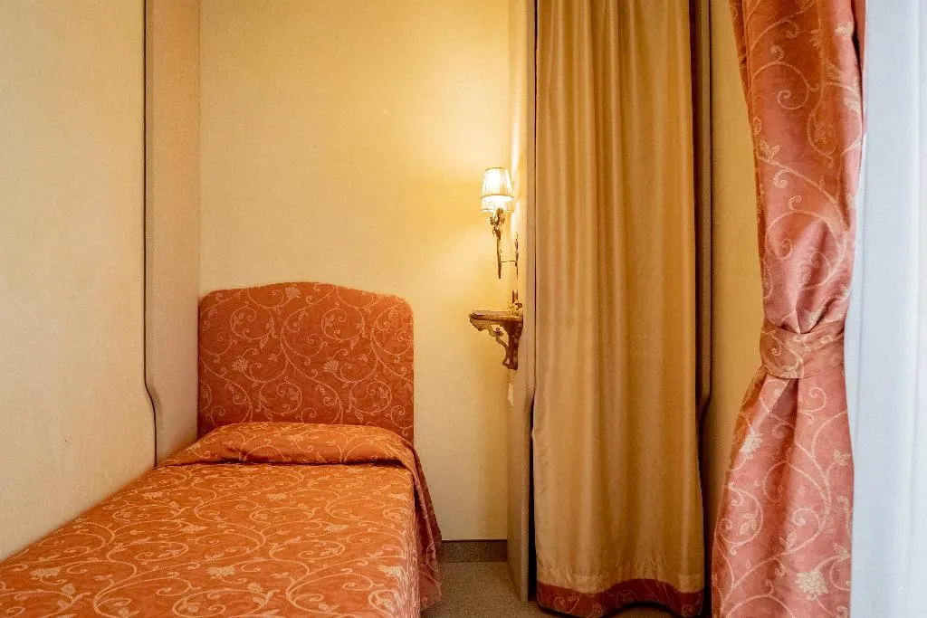 SINGLE STANDARD Room, Hotel Rigel, Venice