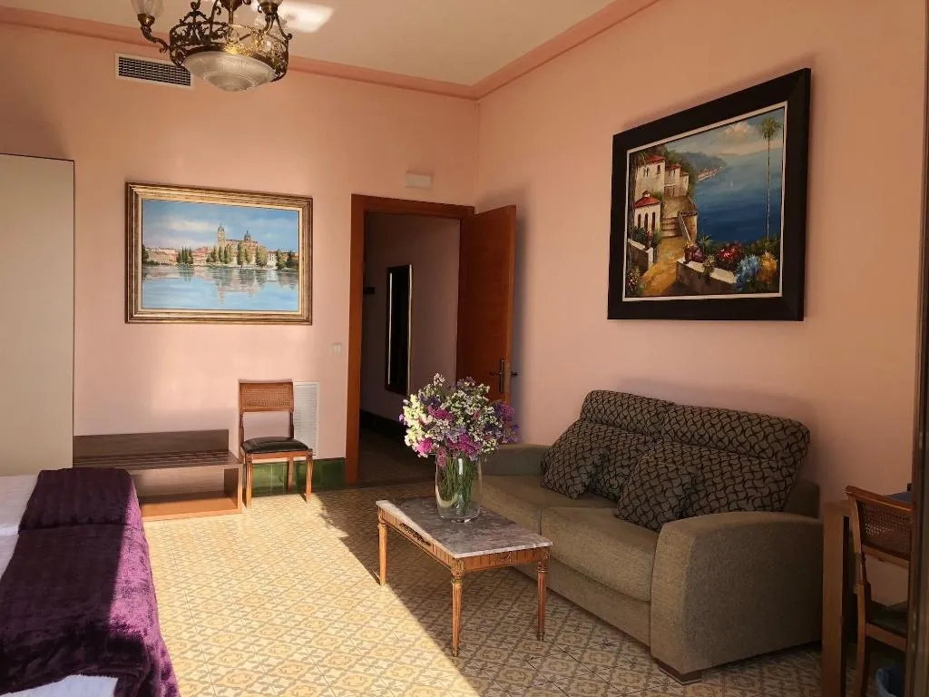 Room, Hotel Llar De Capitans, Barcelona