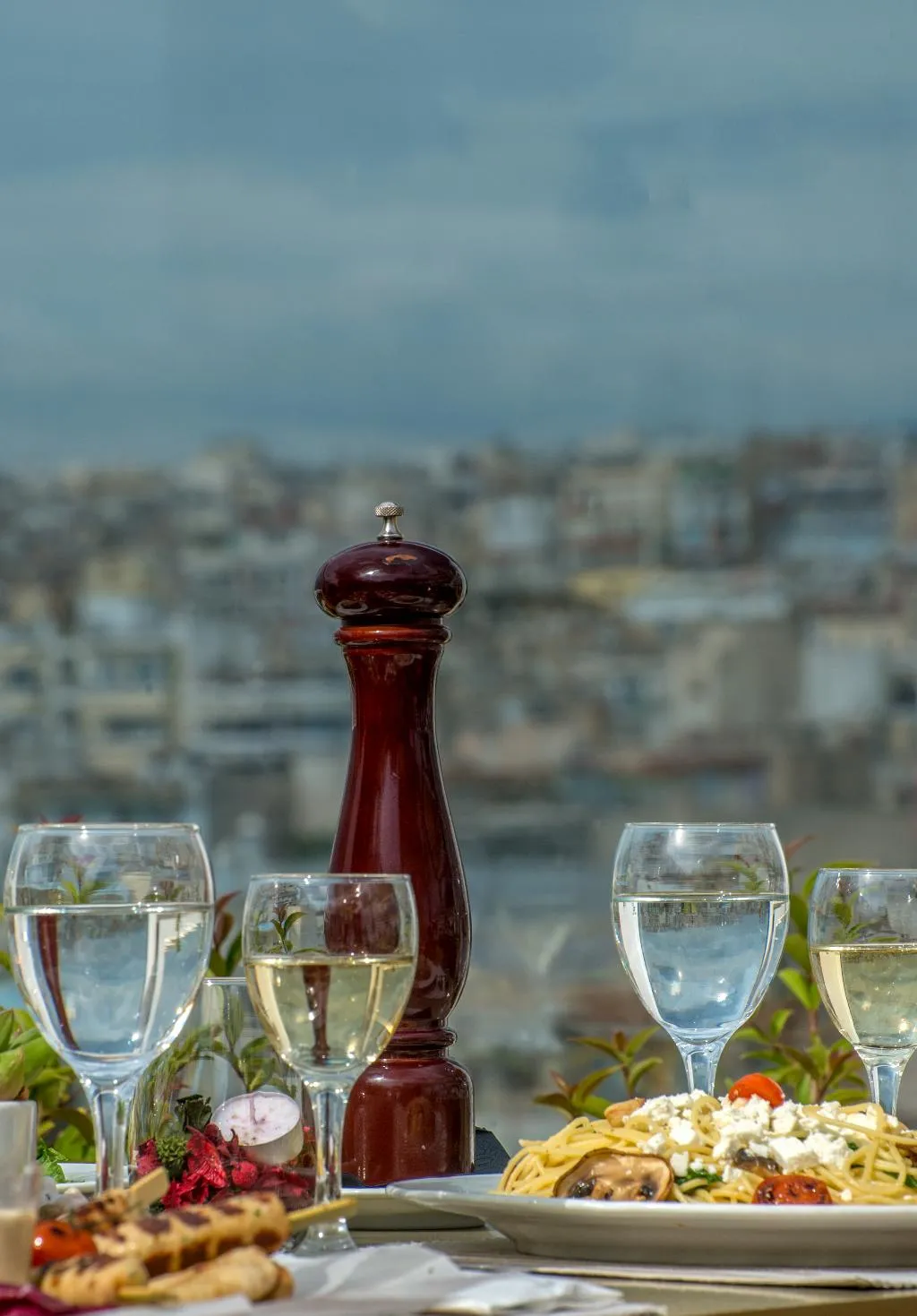 Terrace, Capsis Hotel Thessaloniki, Halkidiki