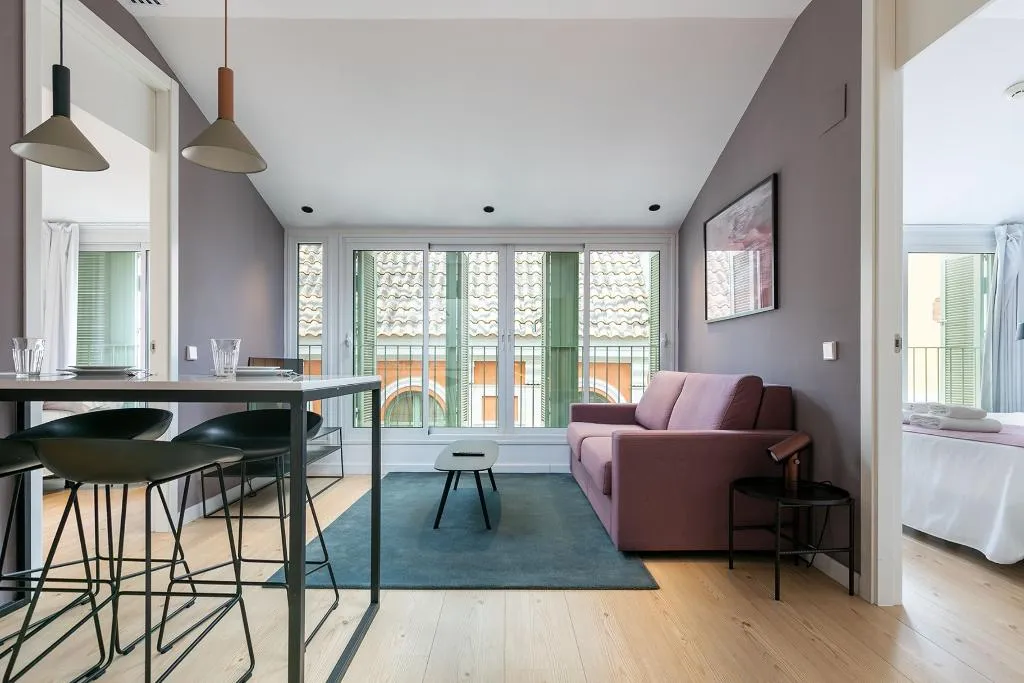 APARTMENT TWO BEDROOMS Room, Holiday Rentals Los Salados, Seville