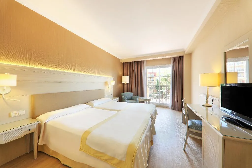 Room, Iberostar Waves Málaga Playa, Costa Del Sol