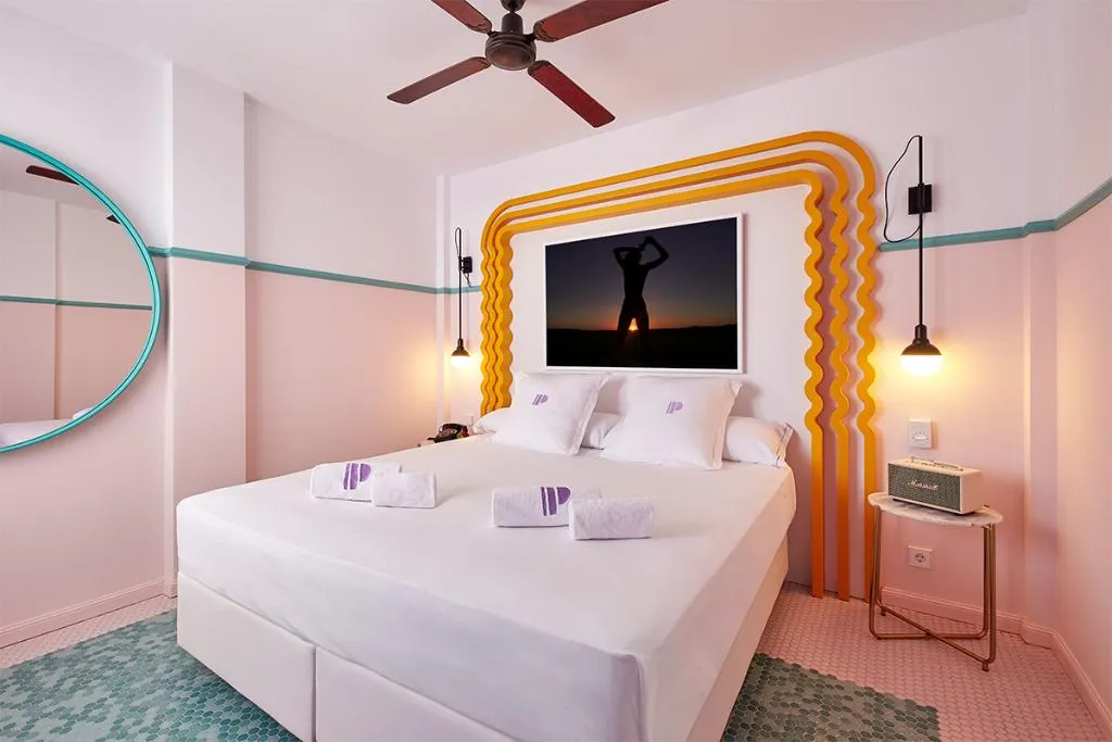 JUNIOR SUITE CAPACITY 3 Room, Paradiso Art Hotel, Ibiza