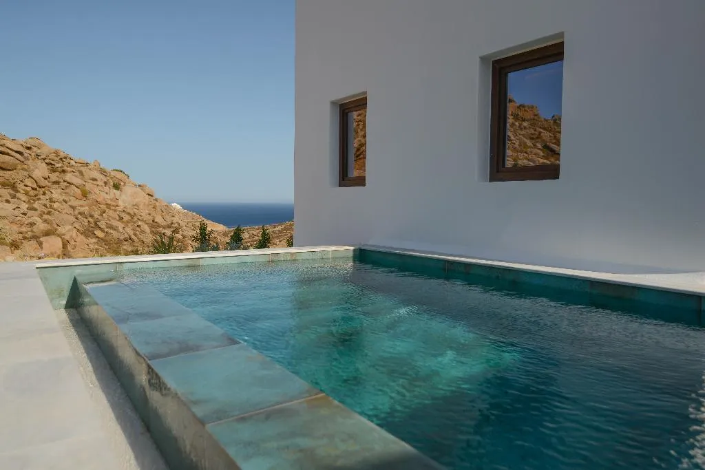 SUITE DELUXE SIDE SEA VIEW Room, Charisma Hotel And Wellness Suites, Mykonos