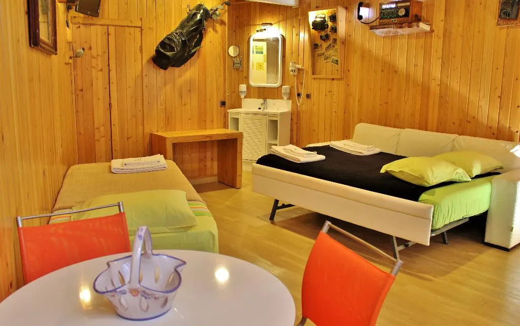 STUDIO STANDARD Room, Villa Ana Margarida by Nature, Lisbon