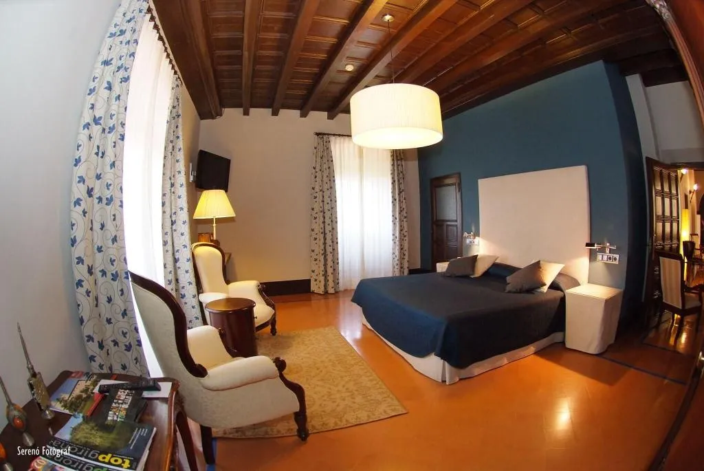 Room, Palau lo Mirador, Costa Brava