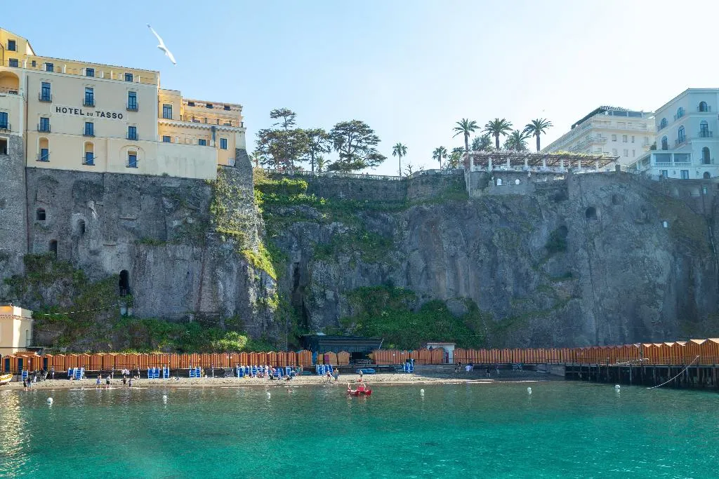 General view, Hotel Du Tasso, Naples