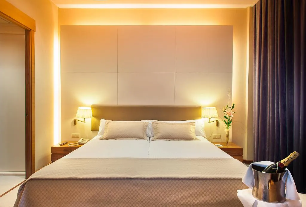 DOUBLE SINGLE USE STANDARD Room, Sercotel Sorolla Palace, Valencia