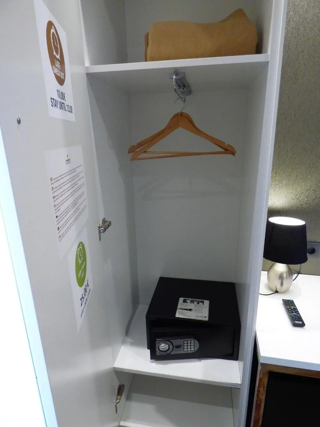 SINGLE BASIC Room, Moderno, Barcelona