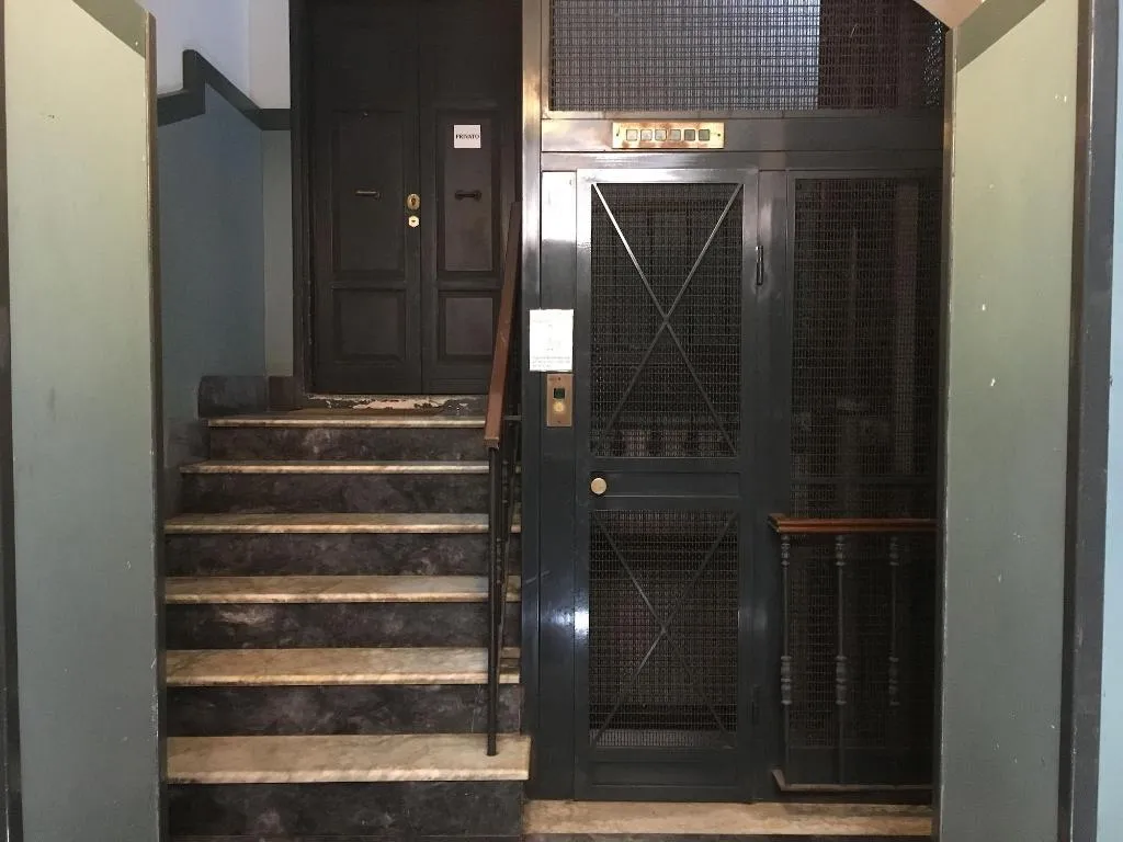 Lobby, Best Location In Rome, Naples