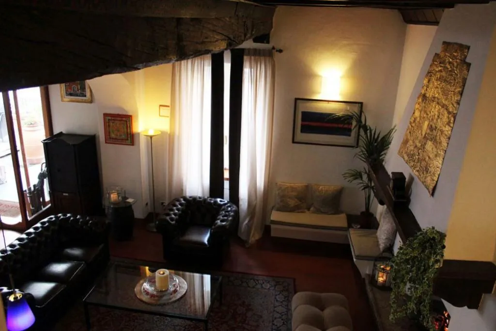 Lobby, Charleston, Perugia