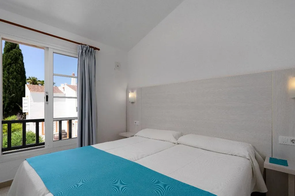 APARTMENT ONE BEDROOM Room, Alua Lago Park, Menorca