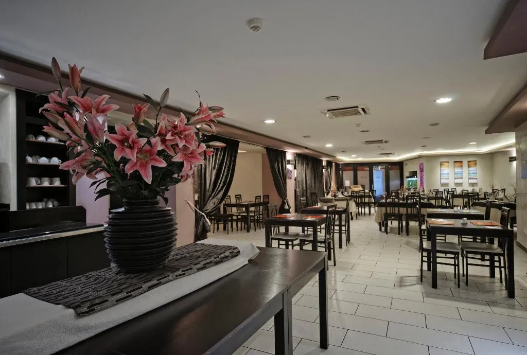 Restaurant, Xemxija Bay Hotel, Malta