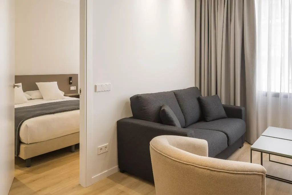 APARTMENT ONE BEDROOM Room, Mon Suites Jardin de Ayora, Valencia