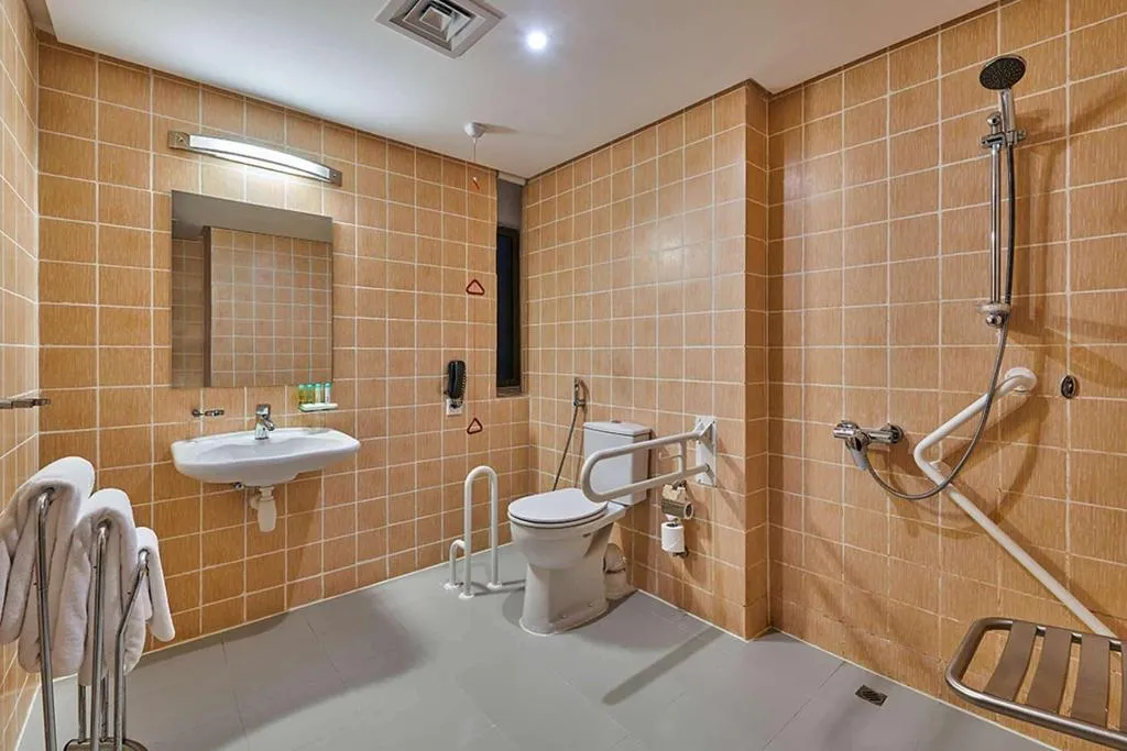 Room, Ramada Hotel & Suites by Wyndham JBR, Dubai