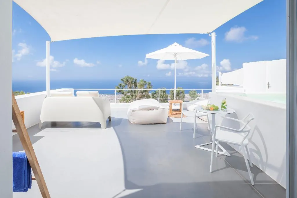 SUITE WITH PRIVATE POOL Room, Santorini Heights, Santorini