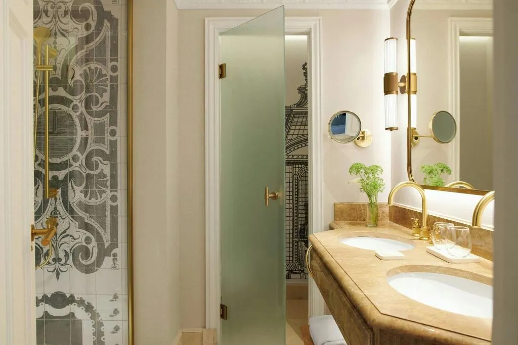 SUITE KING SIZE BED Room, The Palace, A Luxury Collection Hotel, Madrid