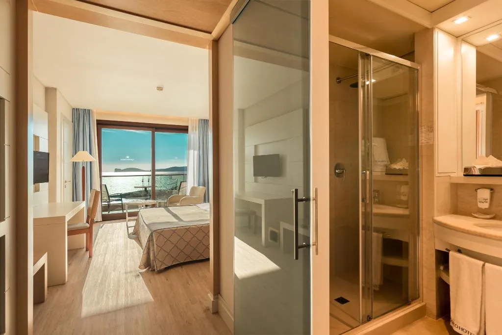 Double or Twin SEA VIEW WITH BALCONY Room, Smy Carlos V Wellness and Spa Alghero, Alghero