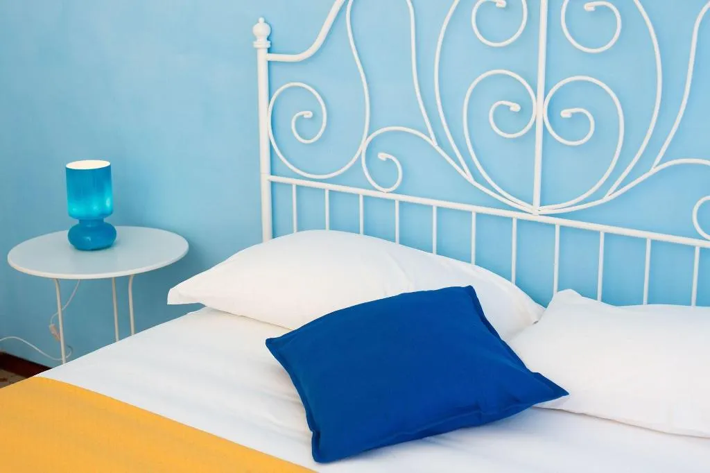 Room, B&b Sorrento Sunshine, Naples