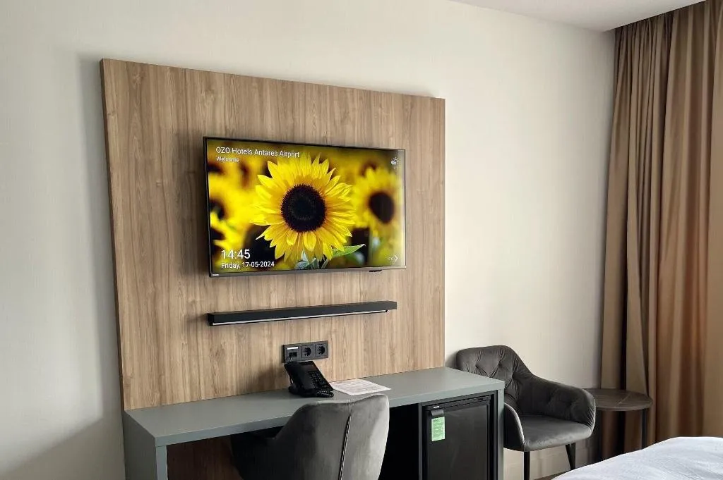 Room, OZO Hotels Antares Amsterdam Schiphol Airport, Amsterdam