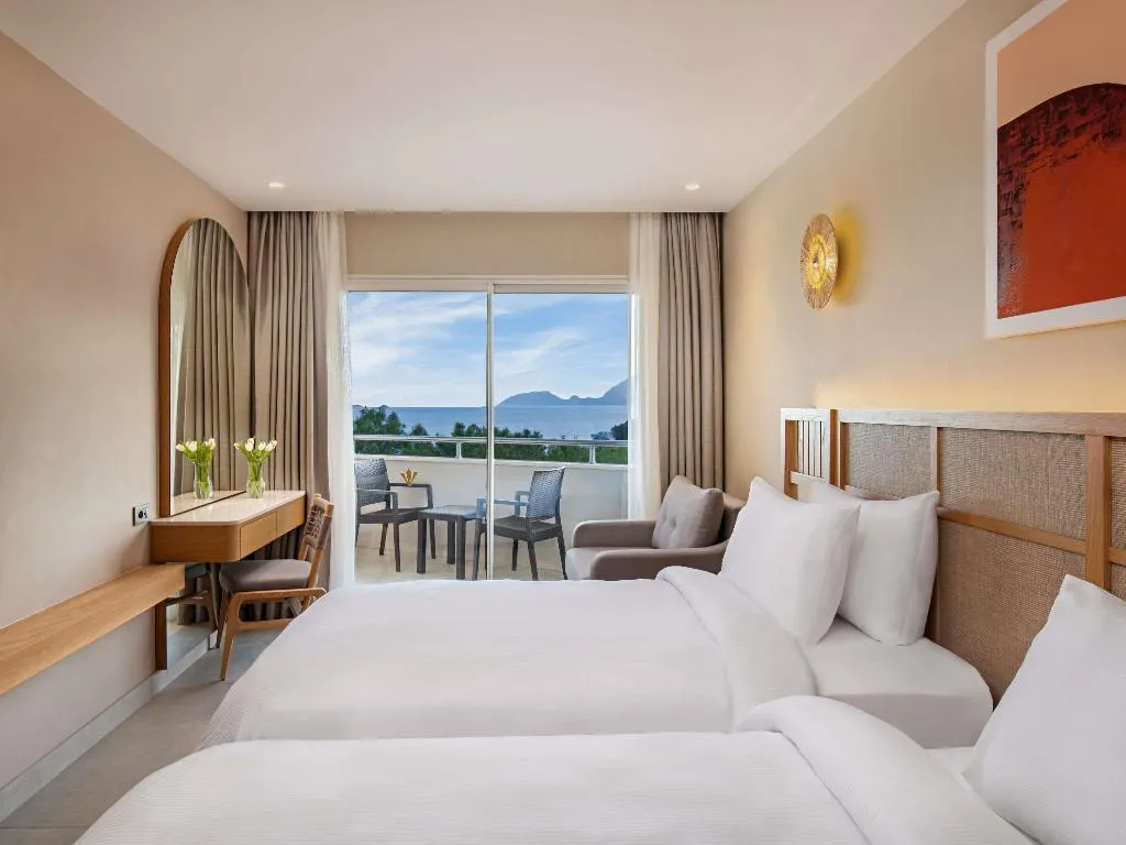 SUITE DELUXE SEA VIEW Room, Rixos Premium Tekirova L.O.L ThemePark Free Access, Antalya