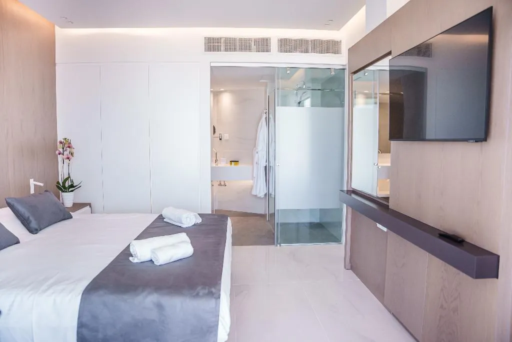 SUITE EXECUTIVE Room, Pavlo Napa Beach Hotel, Cyprus