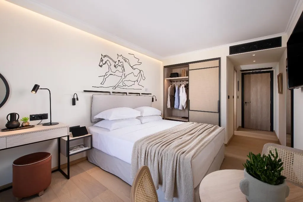 Double or Twin DELUXE WITH BALCONY Room, Epoch House & The Orange Shop Adults Only, Kalamata