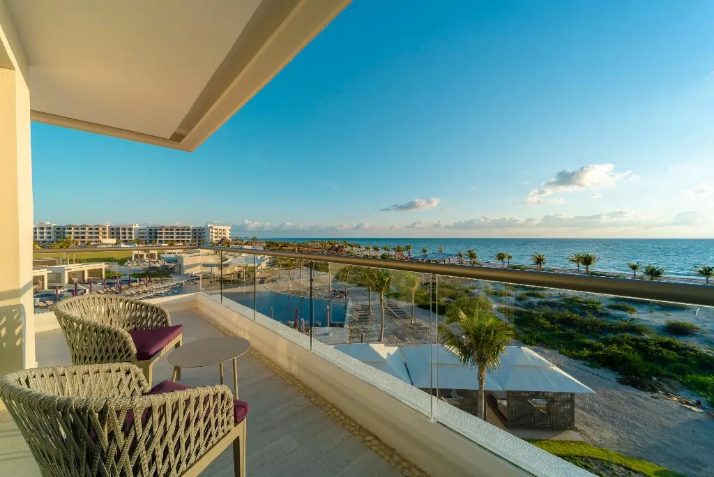 Terrace, Planet Hollywood Adult Scene - All-Inclusive Resor, Cancun Area