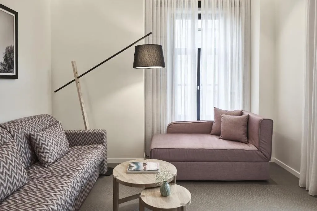 Room, NLH Monastiraki, Athens
