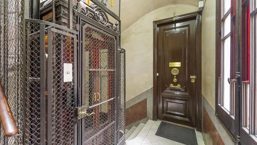 Lobby, Hostal Girona, Barcelona