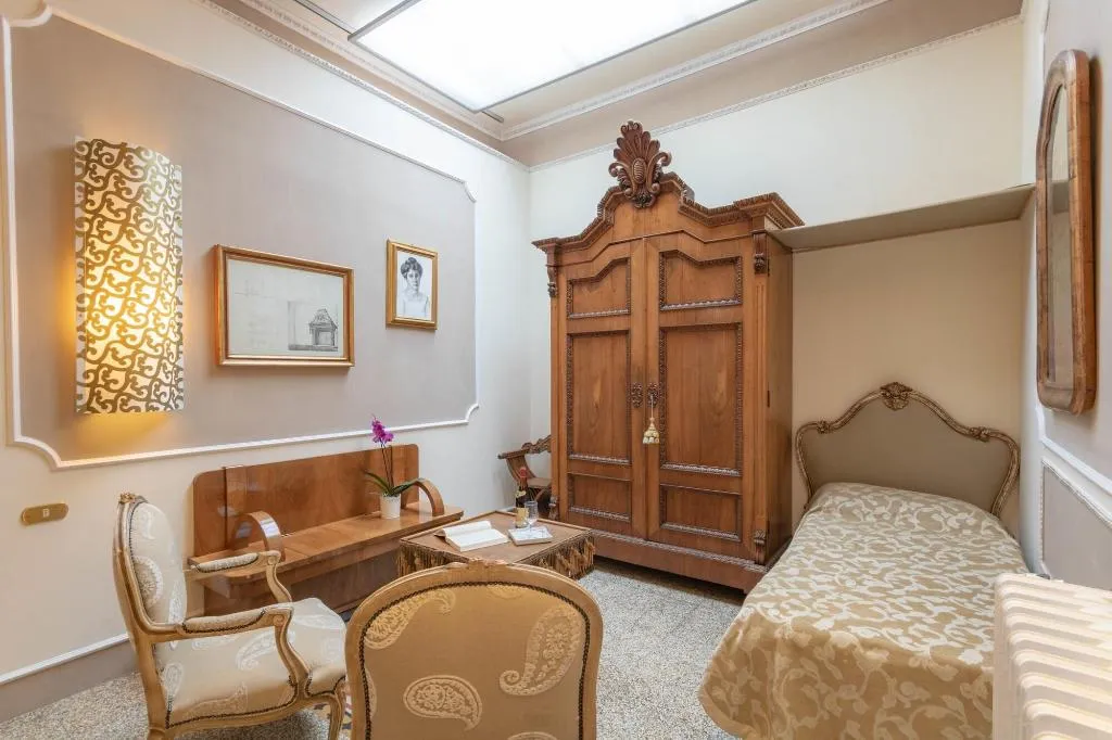 Room, Relais Grand Tour & Grand Tour Suites, Florence