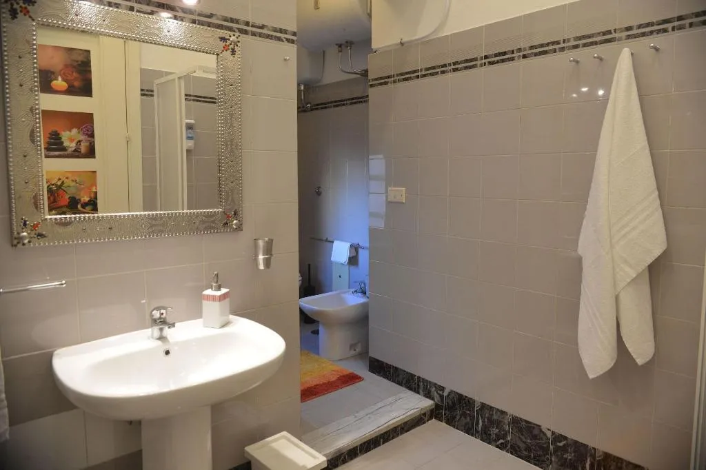 Room, B&B Cuore di Napoli, Naples