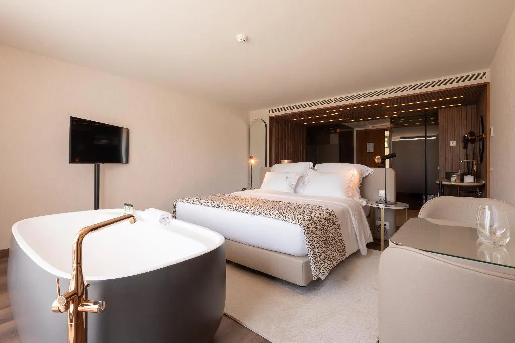 DOUBLE WITH VIEWS Room, Quinta Da Maquia Hotel, Lisbon