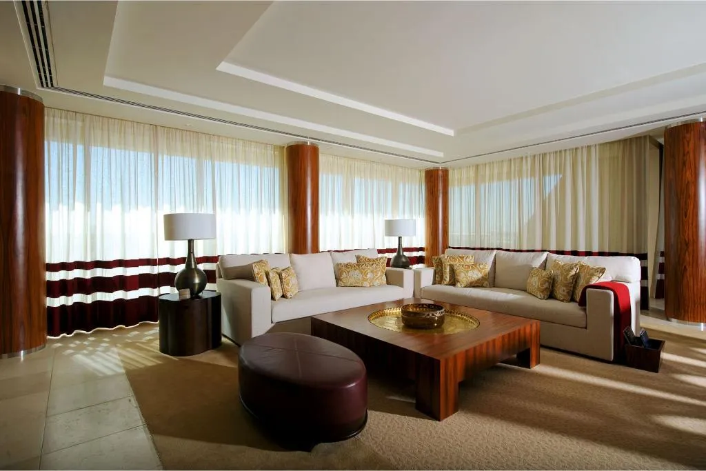 SUITE STANDARD Room, Raffles Dubai, Dubai