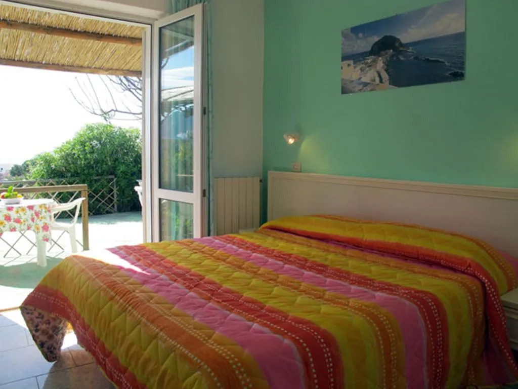 APARTMENT SUPERIOR Room, Residence Villa Marinù, Naples