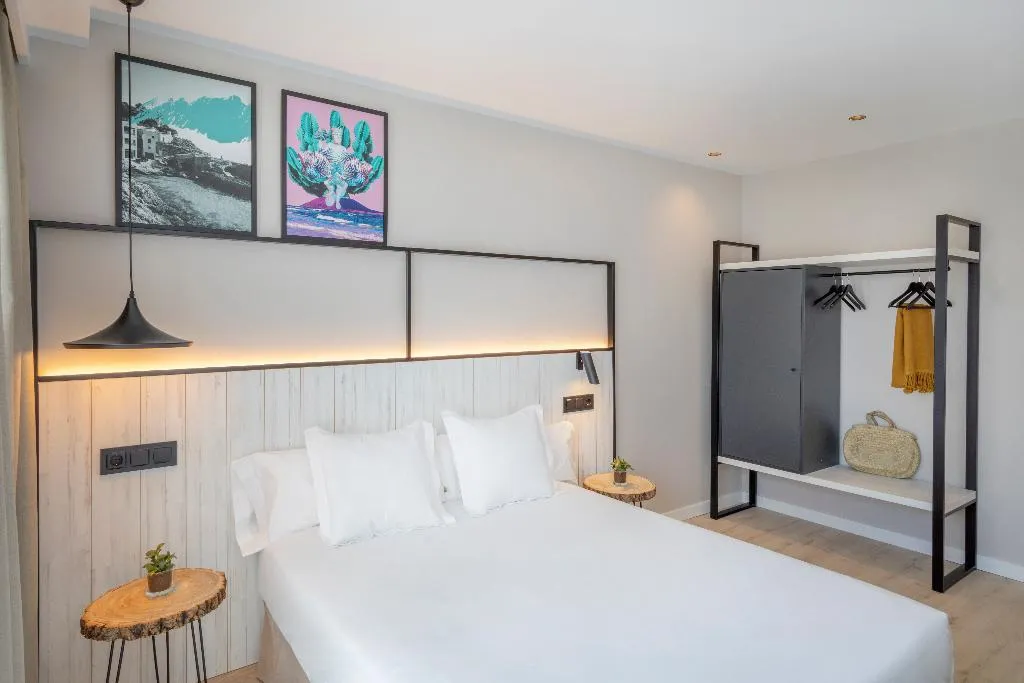 DOUBLE SINGLE USE STANDARD Room, Hotel Florida Magaluf Only Adults, Majorca