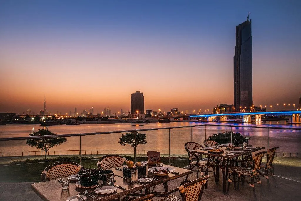 Bar, Crowne Plaza Dubai Festival City, Dubai