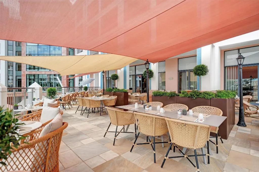 Restaurant, Hilton Vilamoura As Cascatas Golf Resort & Spa, Algarve