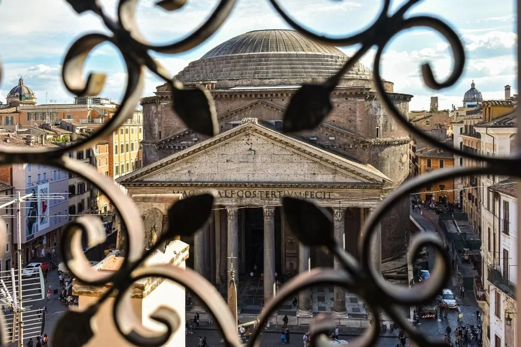 General view, Antico Albergo del Sole al Pantheon, Rome
