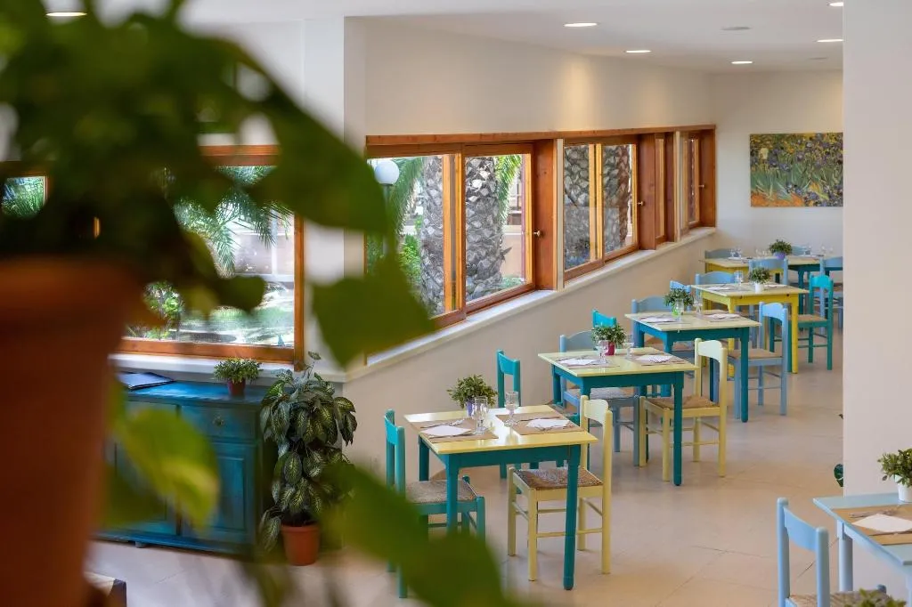 Restaurant, Villaggio Residence Testa di Monaco, Catania