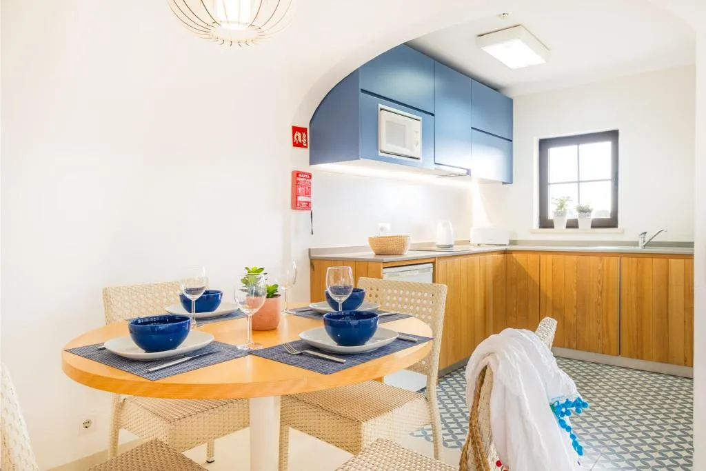 APARTMENT DELUXE POOL VIEW Room, Novochoro Apartments, Algarve