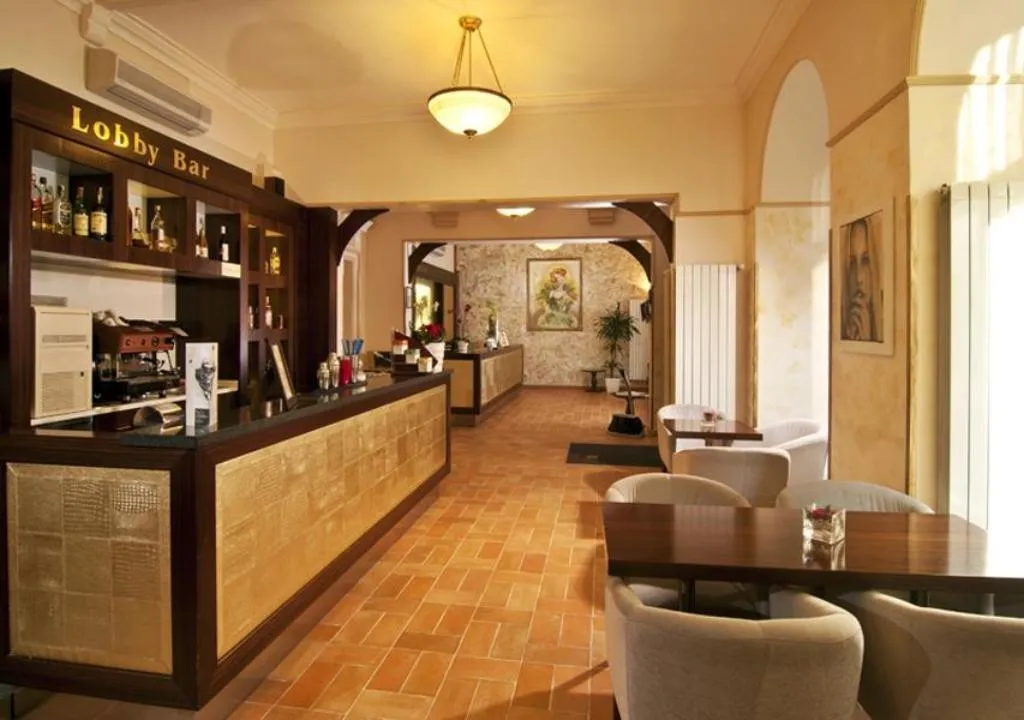 Lobby, Praga 1, Prague