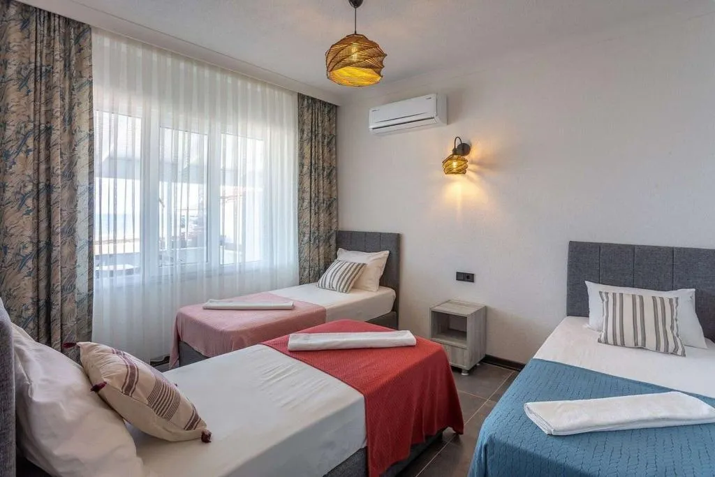 Room TWO QUEEN BEDS Room, Palm Beach Hotel, Izmir