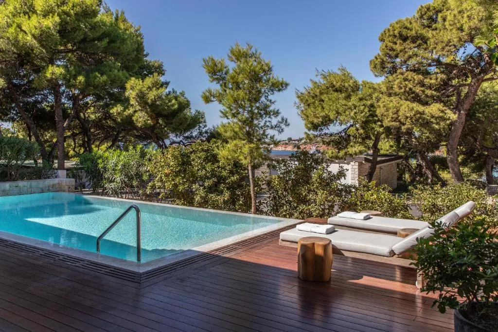 SUITE GARDEN VIEW Room, Four Seasons Astir Palace Hotel Athens, Athens