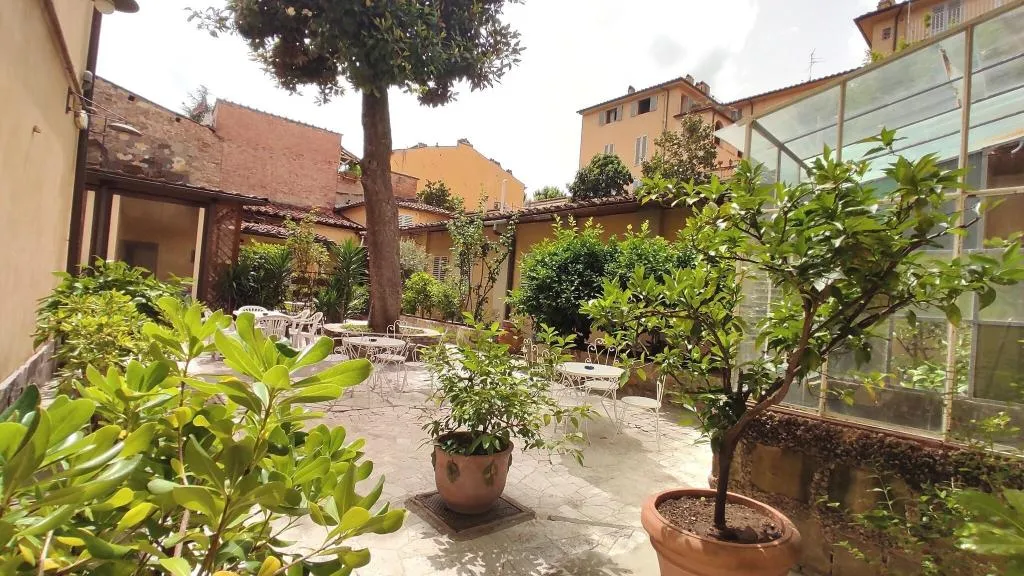 Terrace, Rita Major, Florence